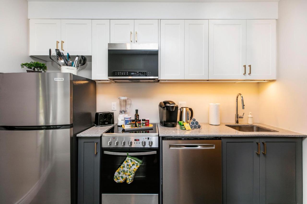 Luxury 1Br With King Bed - Steps From Byward Market! Apartment Ottawa Ngoại thất bức ảnh