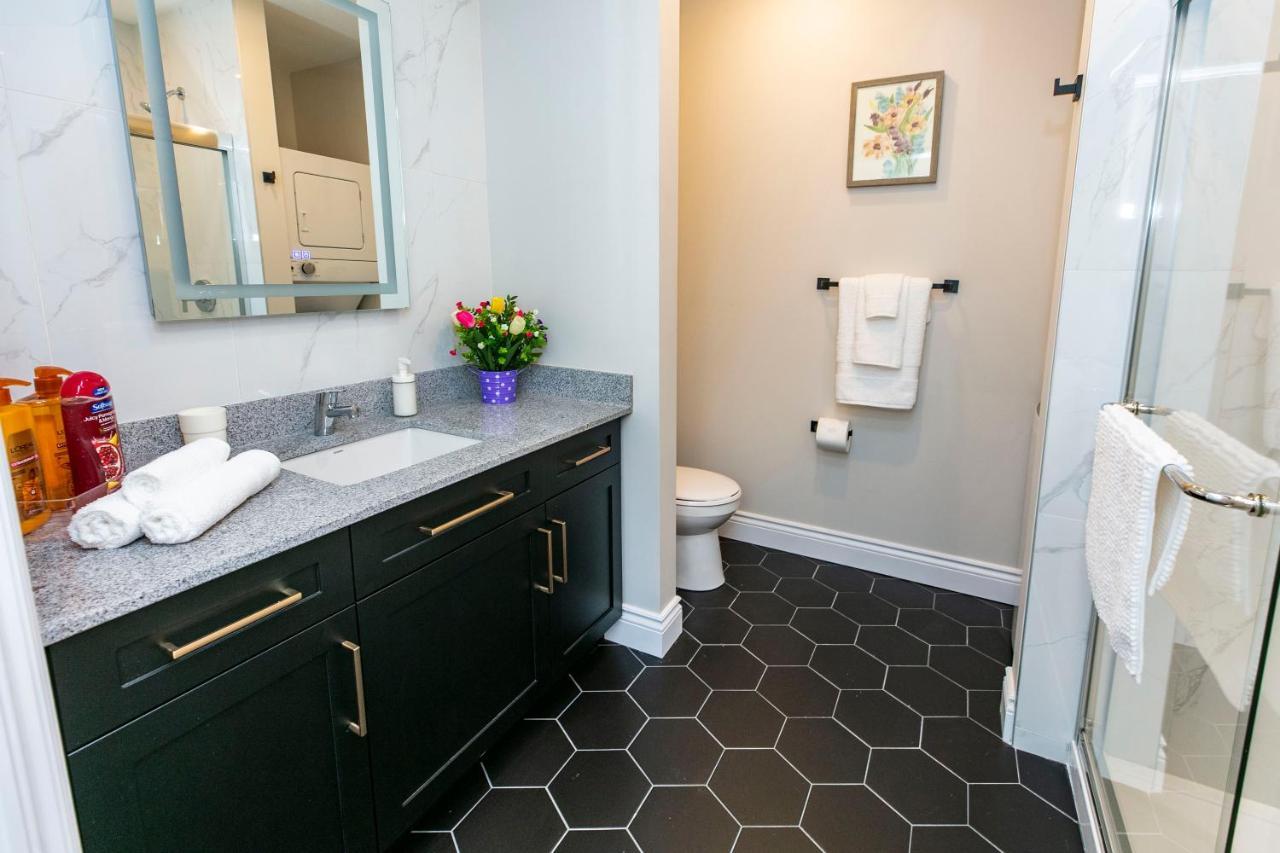 Luxury 1Br With King Bed - Steps From Byward Market! Apartment Ottawa Ngoại thất bức ảnh